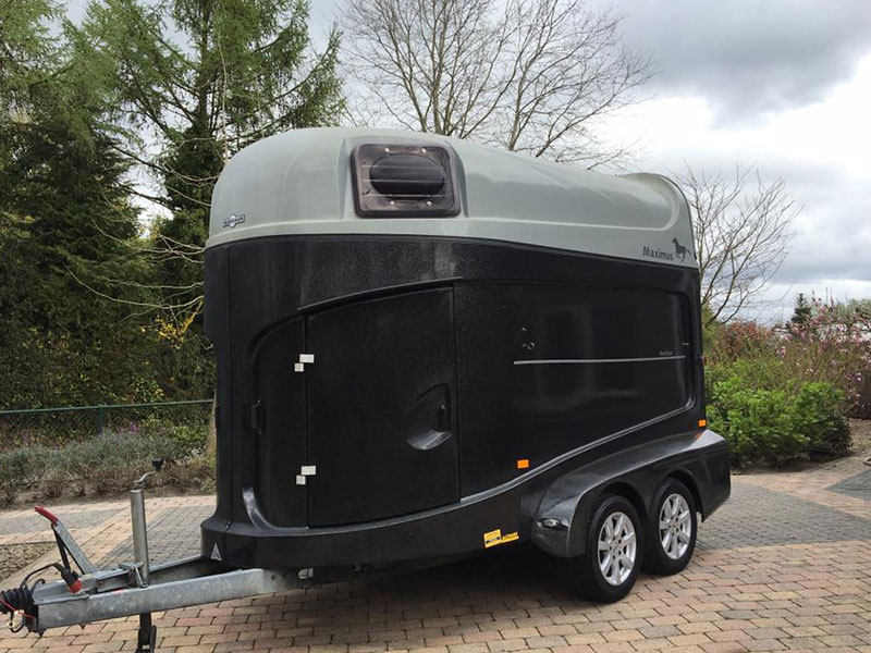 Luxe trailer